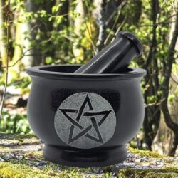 Mörser aus Speckstein mit graviertem Pentagramm