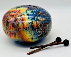 Om Drum FEUER klein