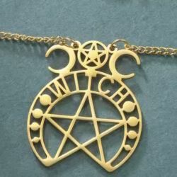 Anhänger Pentagramm Triple Moon goldfarben
